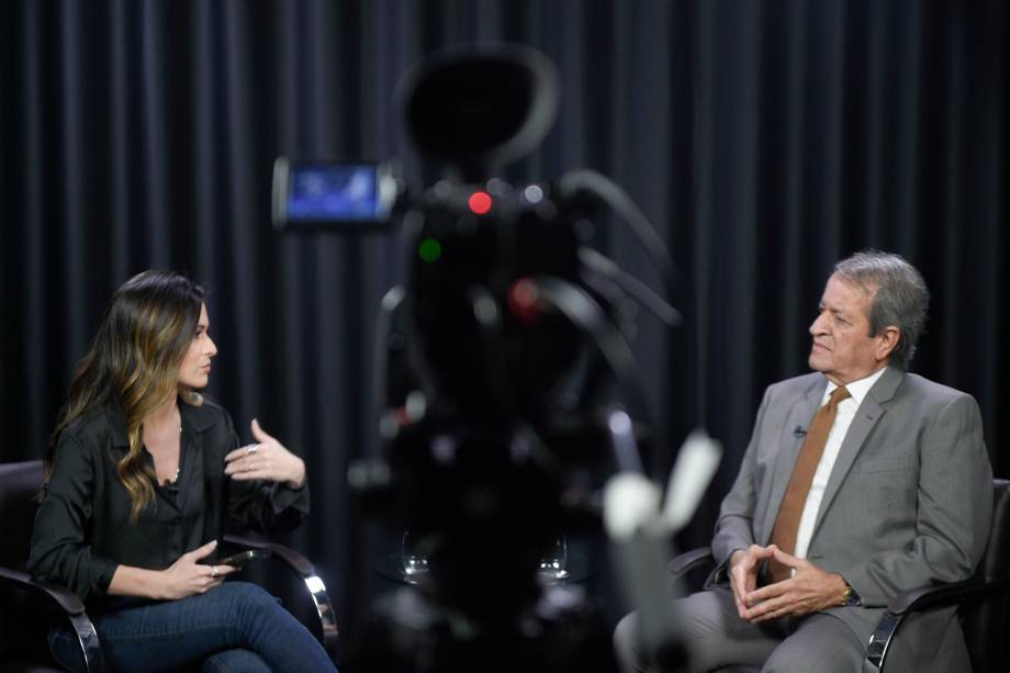 A jornalista e apresentadora Marcela Rahal e o presidente do PL (Partido Liberal), Valdemar Costa Neto, no programa "Amarelas On Air", de Veja