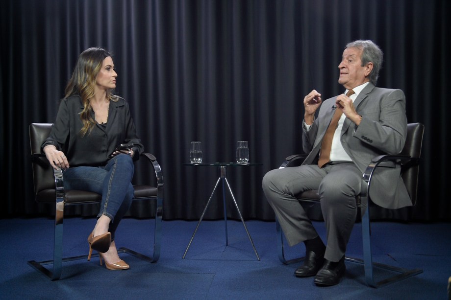 A jornalista e apresentadora Marcela Rahal e o presidente do PL (Partido Liberal), Valdemar Costa Neto, no programa "Amarelas On Air", de Veja