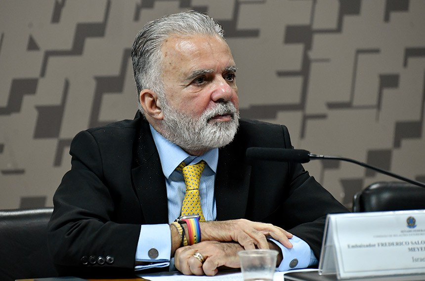 Lula durante a assinatura de lei que estipula metas para o enfrentamento integrado da violência contra a mulher