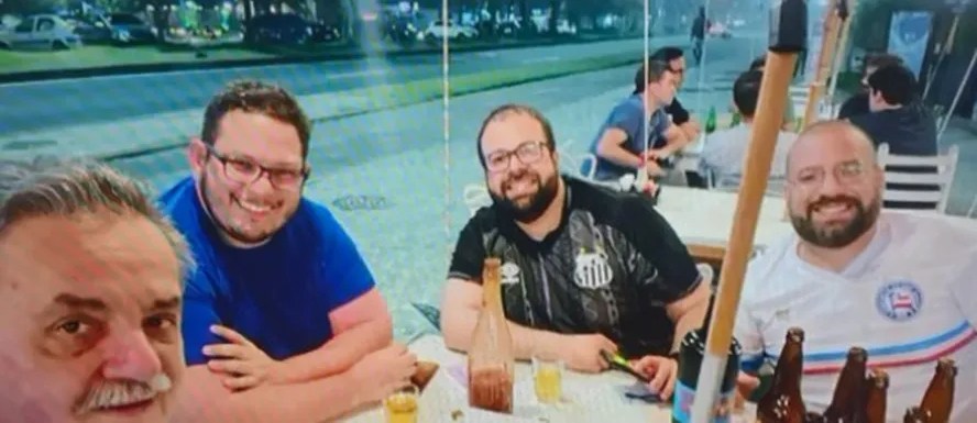 médicos Médicos postaram foto pouco antes do crime