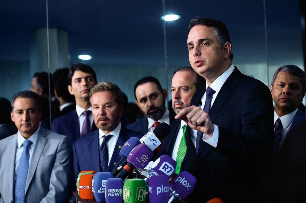 Zema e Pacheco trocam farpas sobre renegociação da dívida de Minas Gerais