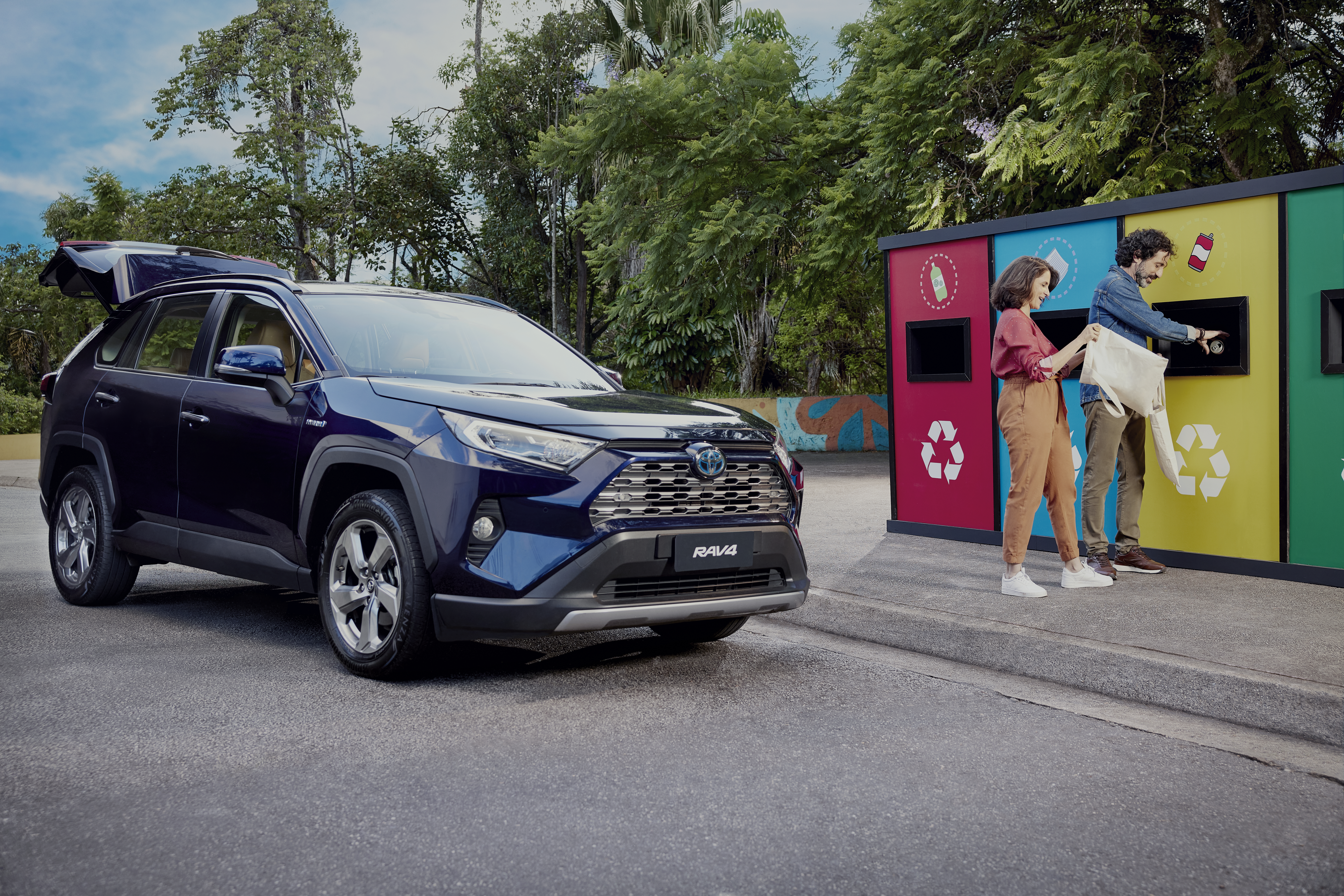 トヨタ：より良い持続可能な世界のために日々考え、行動する