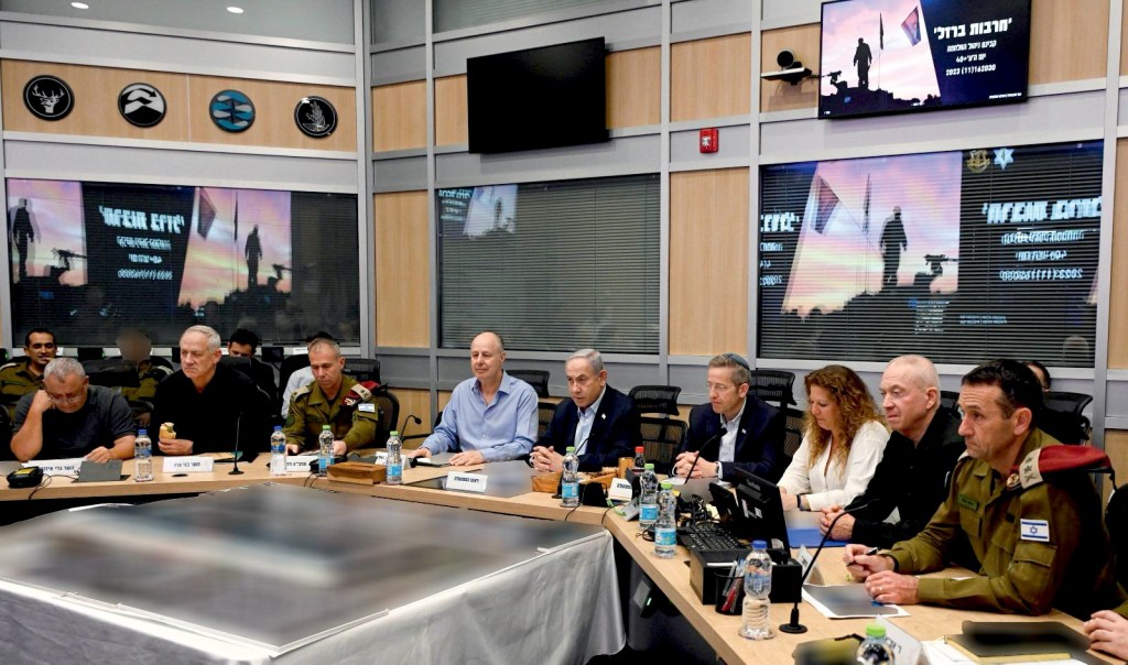 PRESSÃO - Gabinete de emergência de Netanyahu - acertos antes da trégua