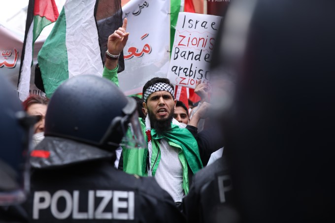 Pro-Palestinian Protests In Berlin – Protestos pró-Palestina em Berlin