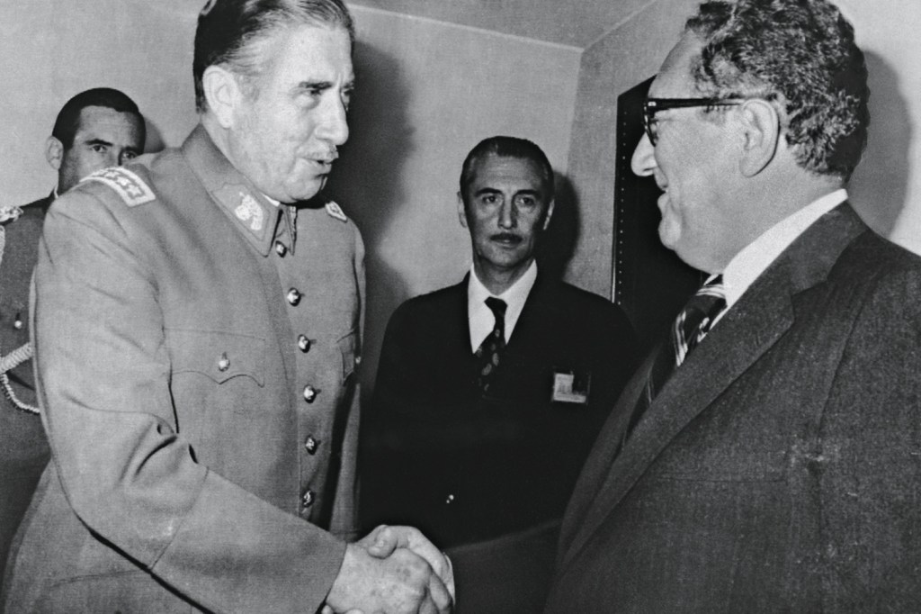 'REALPOLITIK' - Com Pinochet: interesses americanos acima da democracia