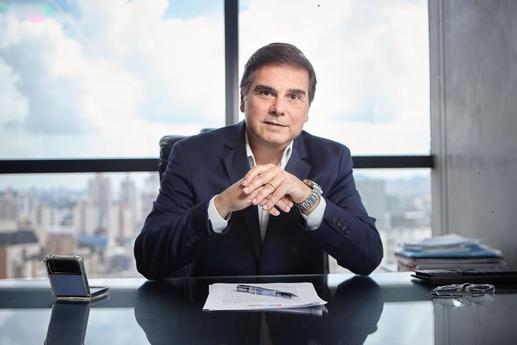 O embaixador do Brasil na Argentina, Julio Glinternick Bitelli, durante sabatina no Senado no ano passado