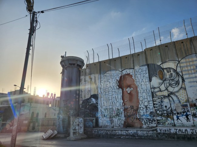 Muro cerca Belém, na Cisjordânia: Israel ergueu muralha com mais de 700 quilômetros de extensão 