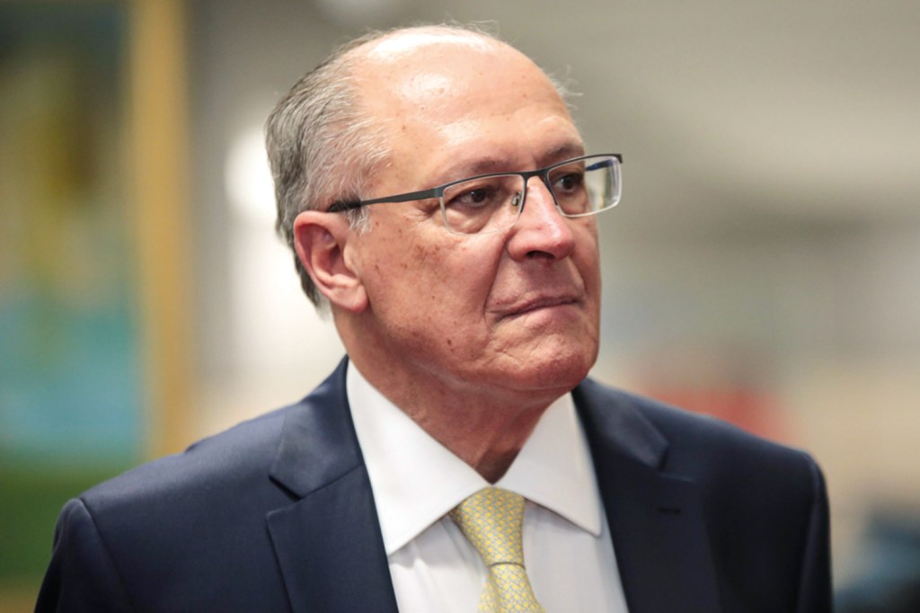 COMPETIÇÃO DESIGUAL - Alckmin: promessa de rever benefício tributário