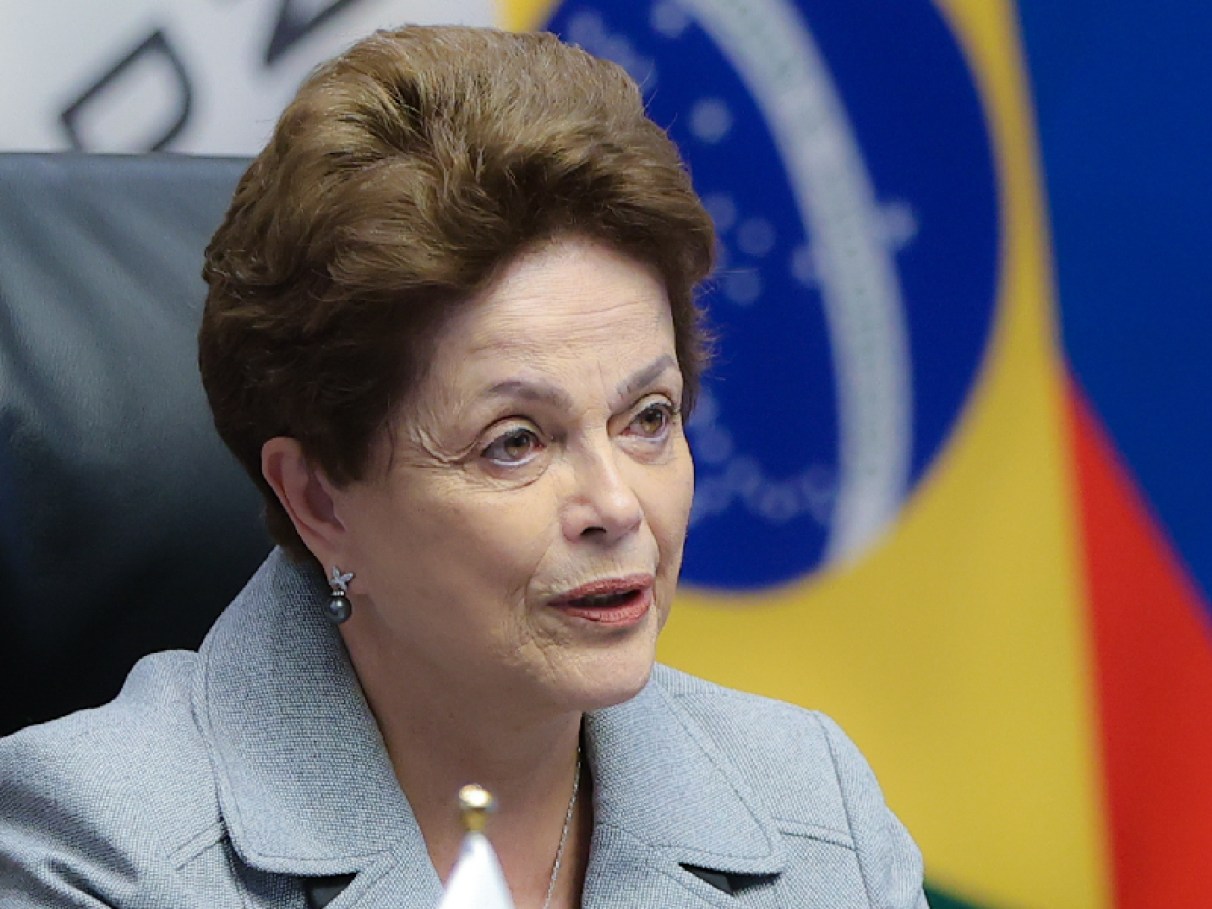 Dilma Rousseff passa mal e é internada em Xangai | VEJA