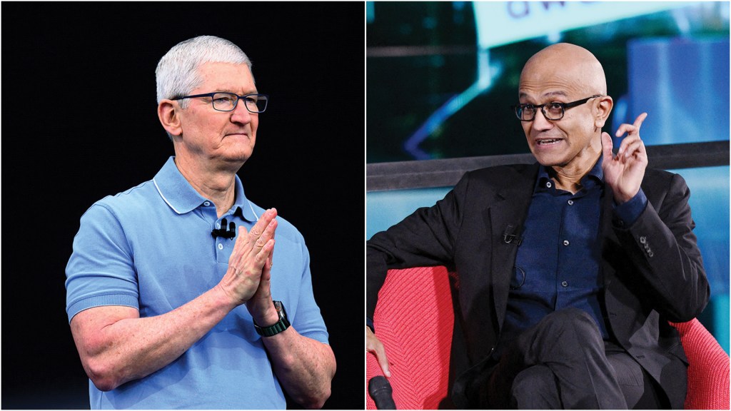 LIDERANÇA - Cook (à esq.), CEO da Apple, e Nadella, da Microsoft: corrida pela IA
