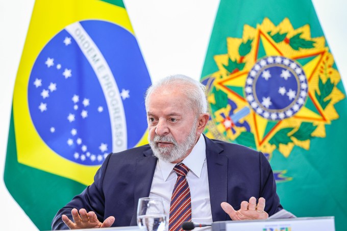 O presidente Luiz Inácio Lula da Silva, durante reunião no Palácio do Planalto