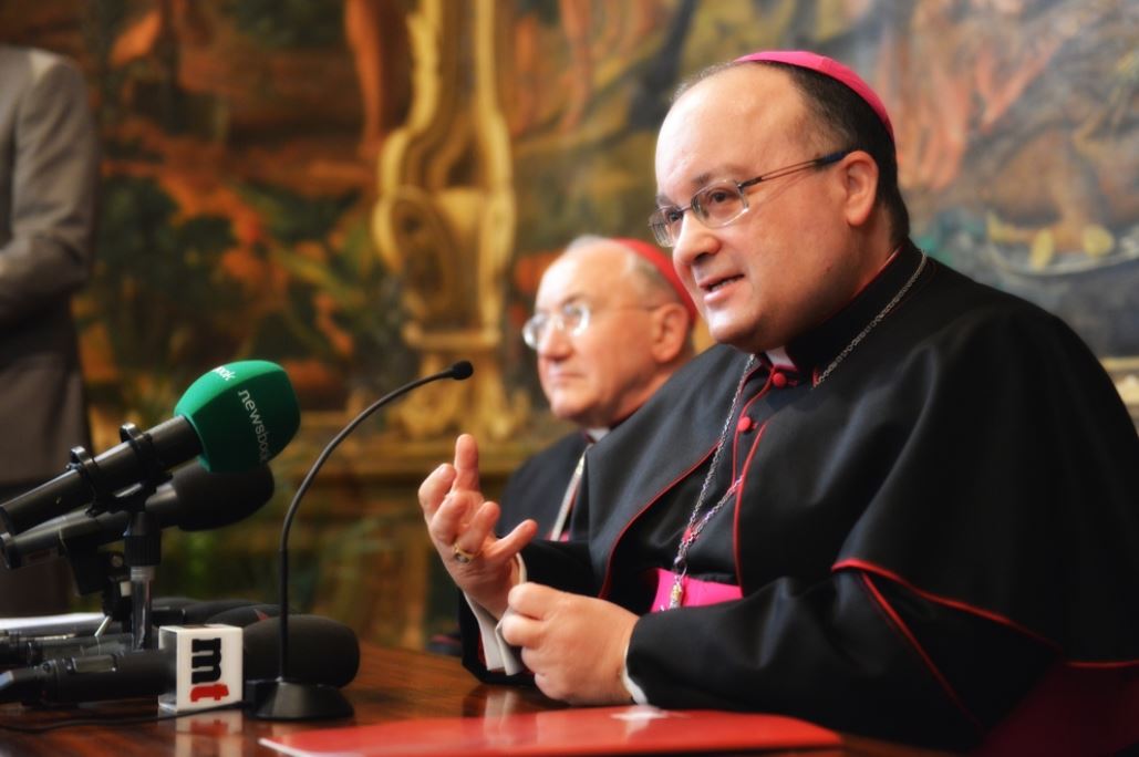 O arcebispo Charles Scicluna, alto funcionário do Vaticano.