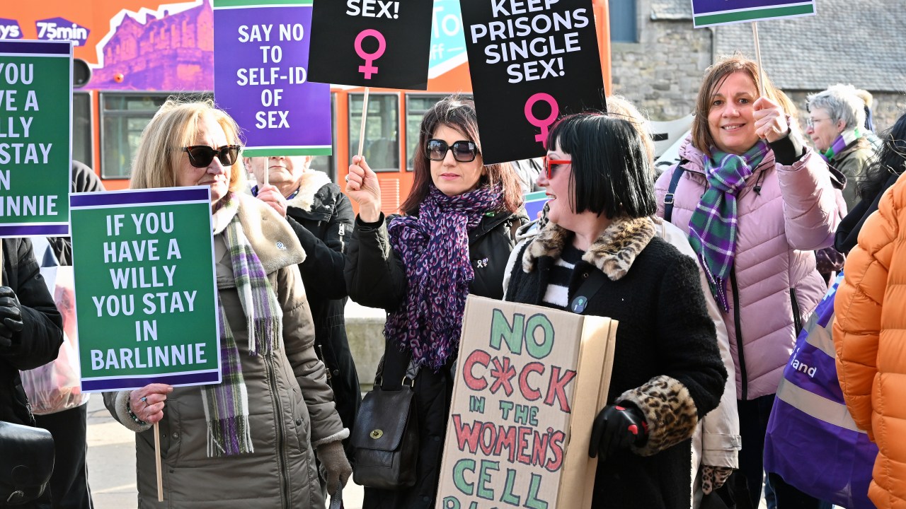 Protesto - mulheres - transgênero - Escócia