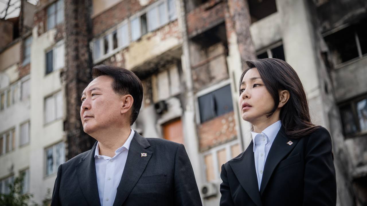 O presidente da Coreia do Sul, Yoon Suk Yeol, e a primeira-dama, Kim Keon-hee. 15/07/2023