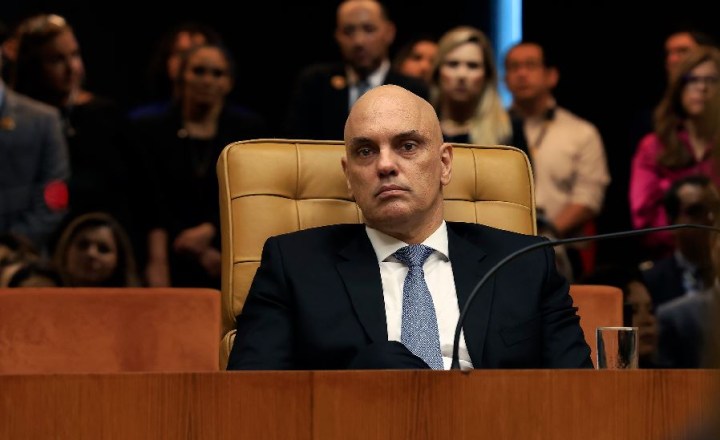Em decisão, Moraes afastou sete oficiais da ativa do Exército | VEJA