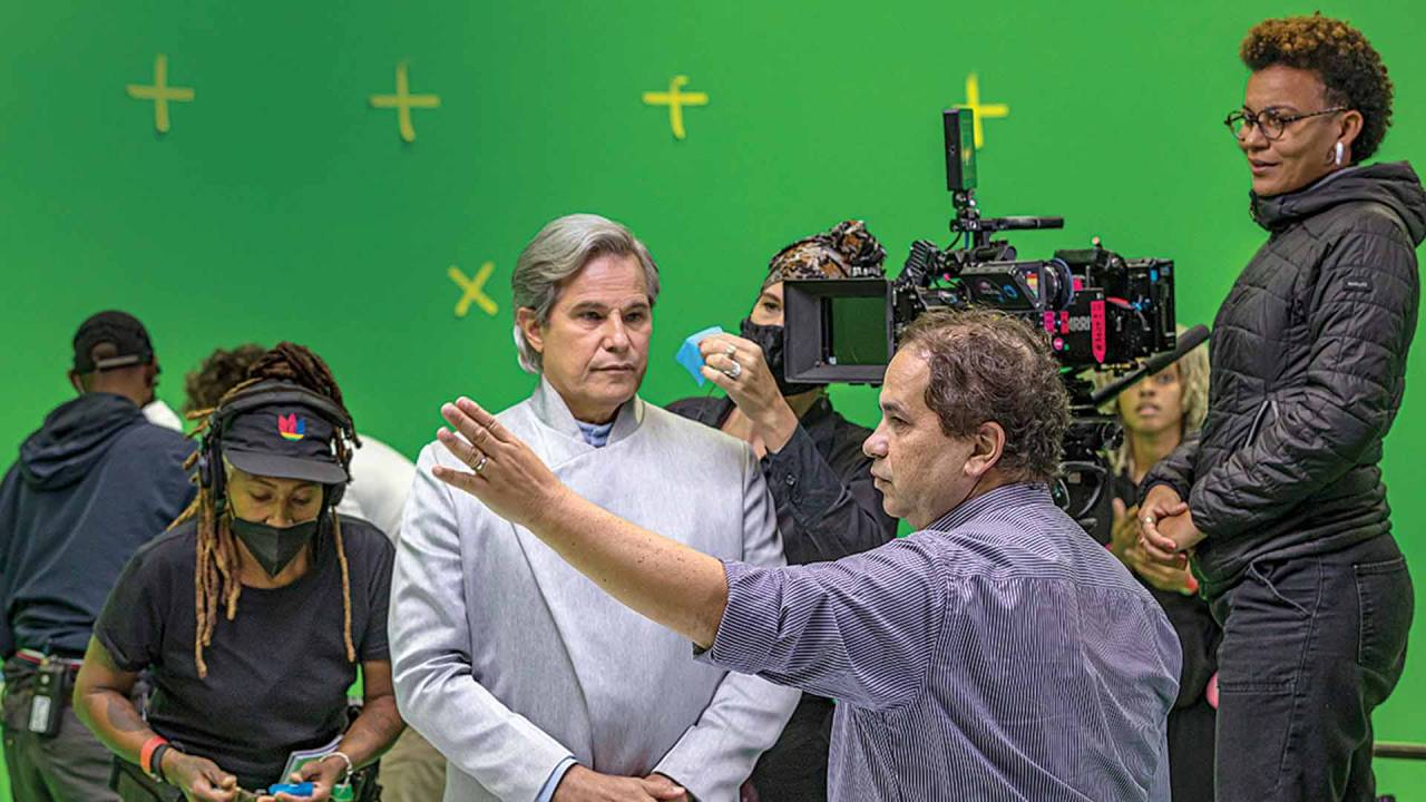 REENCARNADO - O ator com o diretor Assis: desejo de se comunicar com o pai