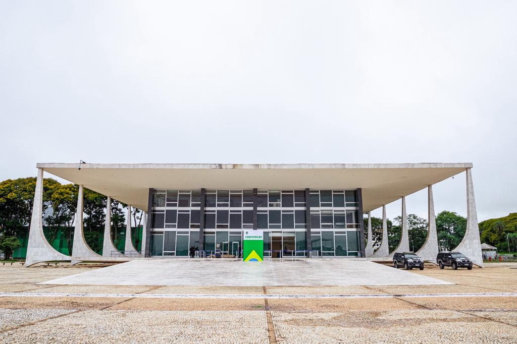 Para 74% dos brasileiros, democracia é melhor que ditadura, diz Datafolha