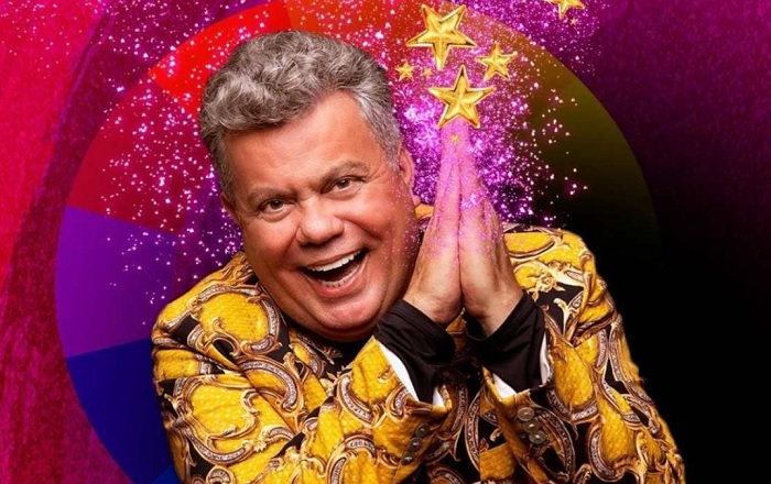 “Cada escola que entra na avenida é um milagre”, diz Milton Cunha