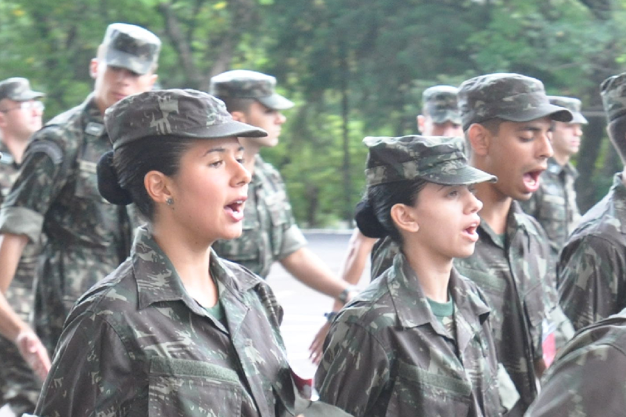 Inauguração da primeira turma da Escola Preparatória de Cadetes do Exército com participação de mulheres, em fevereiro de 2017