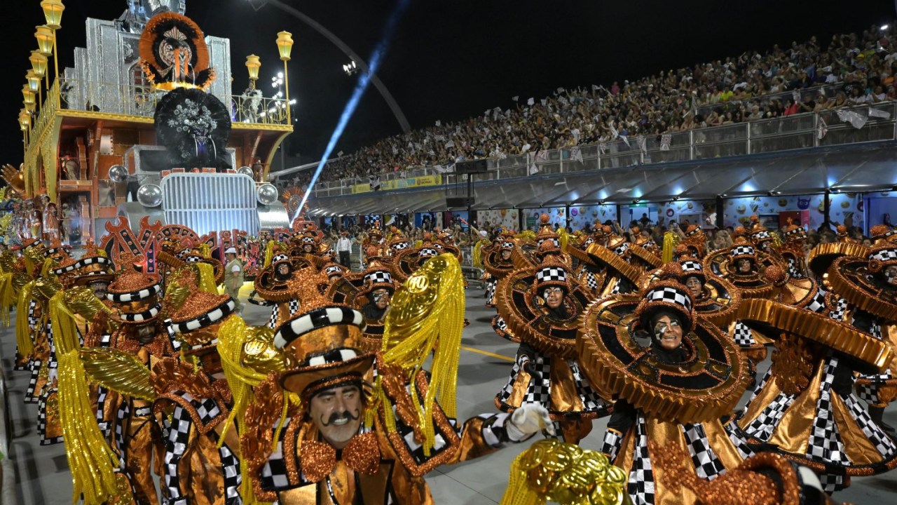 Desfile da Mocidade Alegre no Carnaval de São Paulo 2024