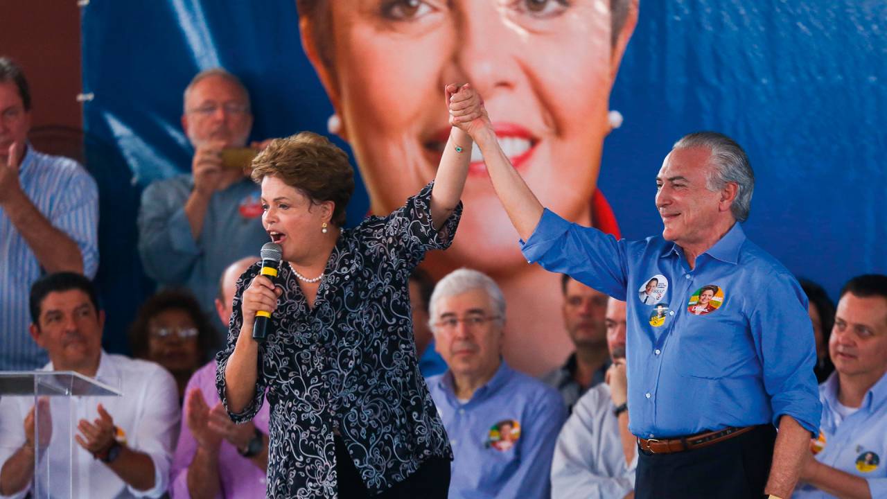 PASSADO - Dilma e Temer: aliança PT-MDB foi rompida com impeachment e com acusações de golpismo