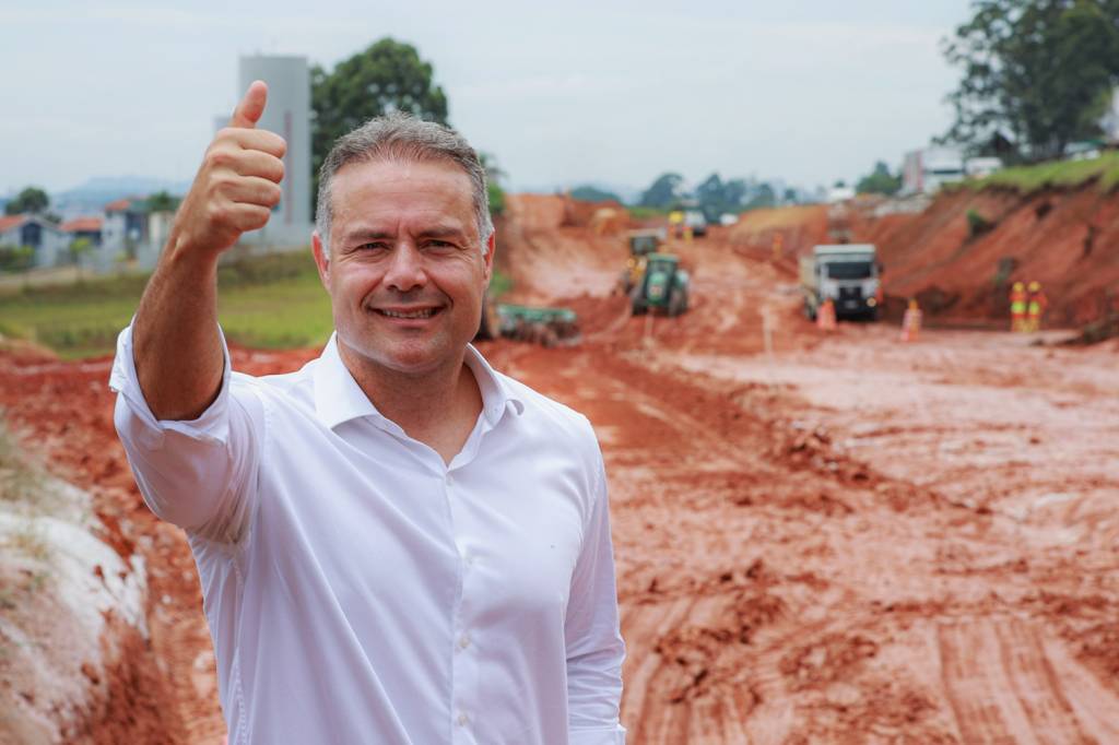 Renan Filho vai à Europa apresentar projetos de rodovias a investidores