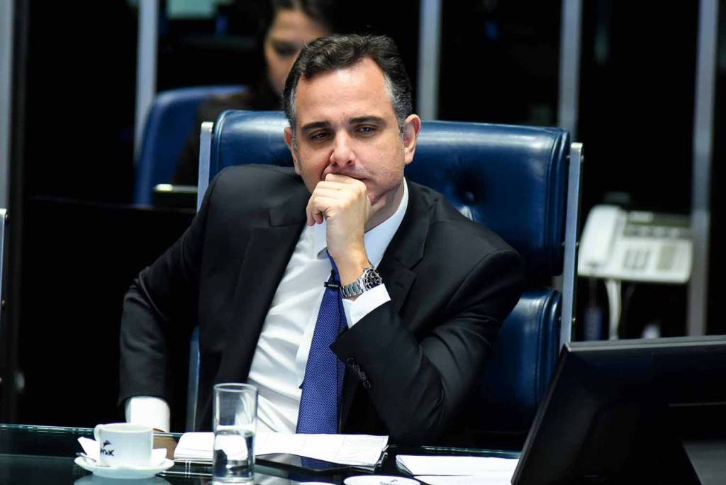 GettyImages-1589872626.jpg DEMANDA - Pacheco: está na mesa dele projeto para impor mandatos no STF