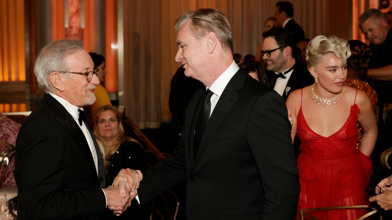 Steven Spielberg e Christopher Nolan se encontraram no Globo de Ouro 2024