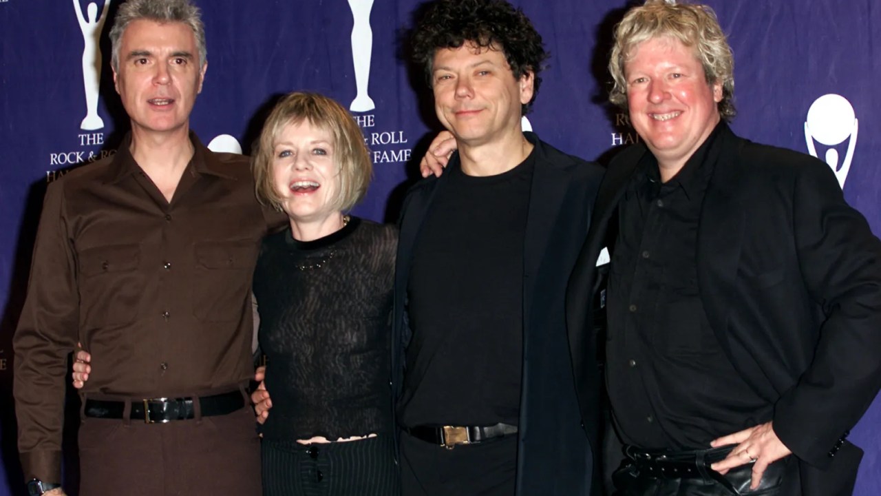 Reunião do Talking Heads (David Byrne, Tina Weymouth, Jerry Harrison e Chris Frantz) em 2002, para o Hall da Fama do Rock
