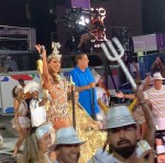 Em noite comportada, Anitta decepciona na abertura ‘Super Bowl’ da Sapucaí