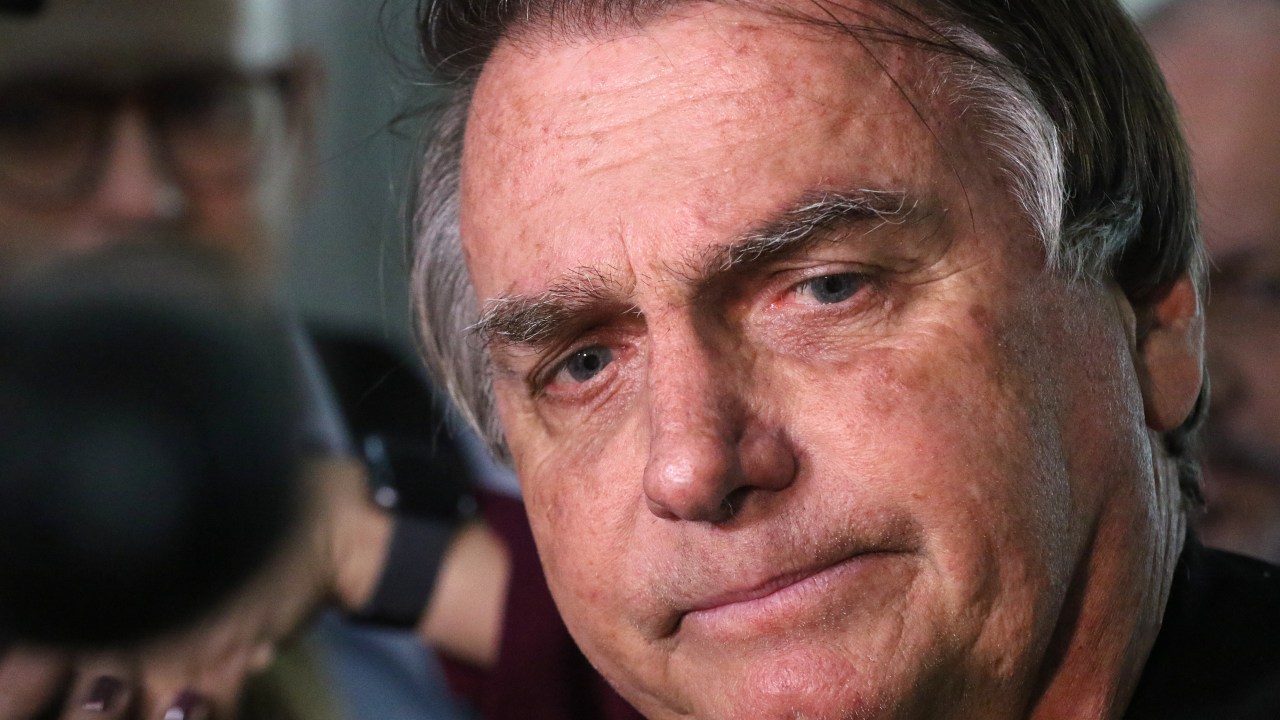 Parecer da PGR pede que Bolsonaro permaneça inelegível no caso da reunião com os embaixadores