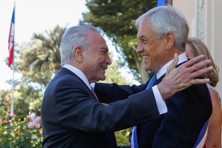 Os ex-presidentes do Brasil, Michel Temer, e do Chile, Sebastián Piñera
