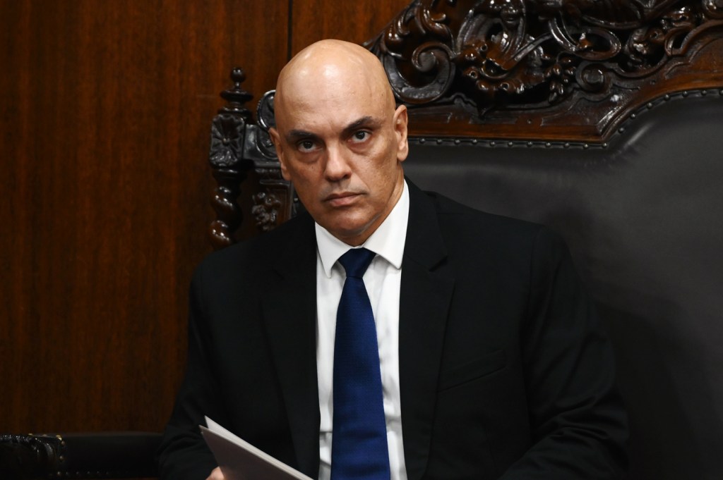 EPÍLOGO - Alexandre de Moraes: “prêmio” a Mauro Cid vai depender da efetividade da colaboração do tenente-coronel