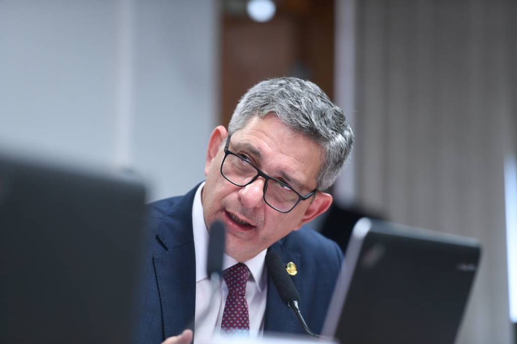 A pergunta do líder do PT no Senado sobre a megaoperação no Rio