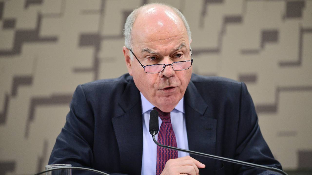 Mauro Vieira, ministro das Relações Exteriores, em audiência na Comissão de Relações Exteriores e Defesa Nacional do Senado