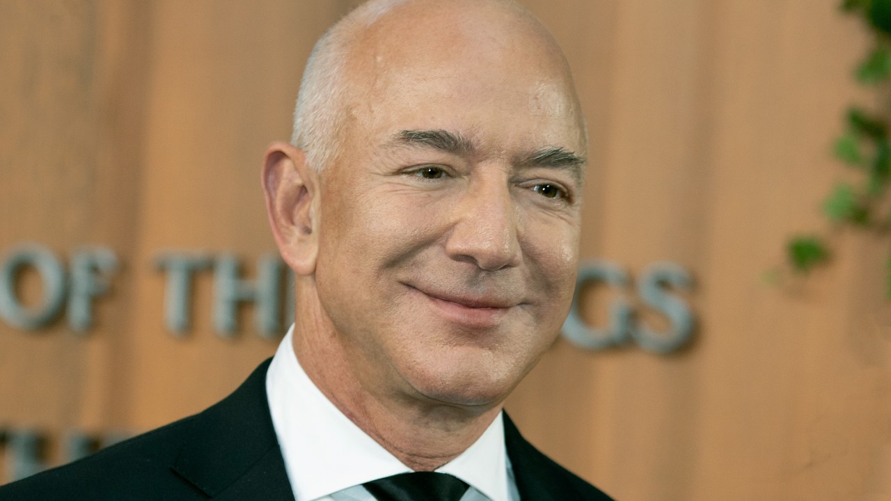 Jeff Bezos na estreia mundial de "O Senhor dos Anéis: Os Anéis do Poder" em Londres. 30/08/2022