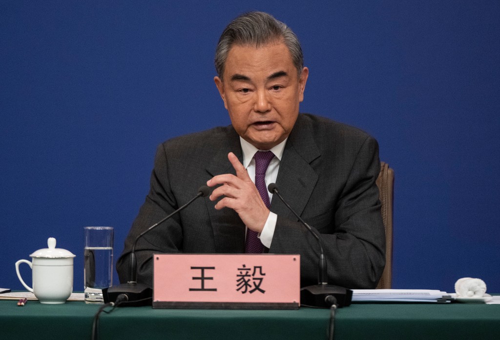 Wang Yi, ministro das Relações Exteriores da China, discursando durante a conferência Duas Sessões em Beijing, na China. 07/03/2024