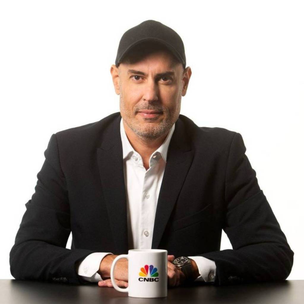 Ex-executivo da CNN busca investidores para novo canal no país