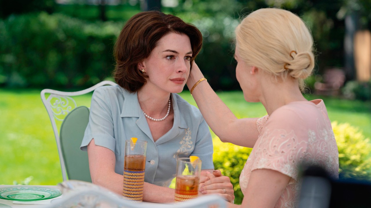 AMIZADE ABALADA - Anne Hathaway e Jessica Chastain: atrizes brilham em thriller psicológico