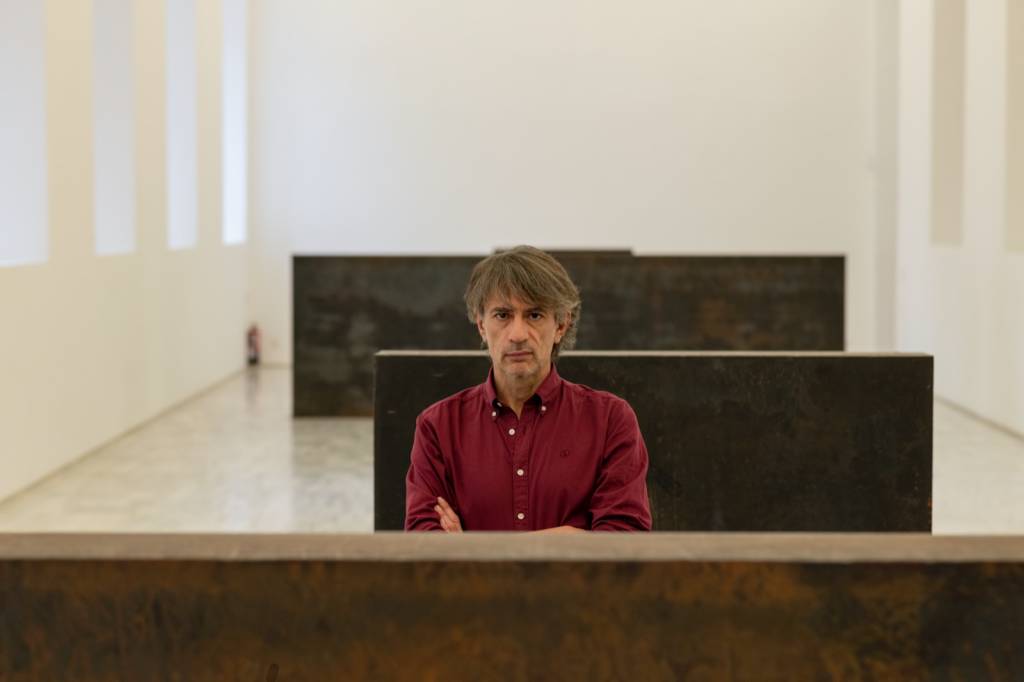 O silêncio que precede o fim: autor reconstrói últimos momentos de poetas