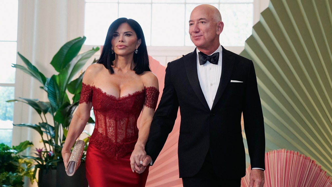 Jeff Bezos e Lauren Sánchez