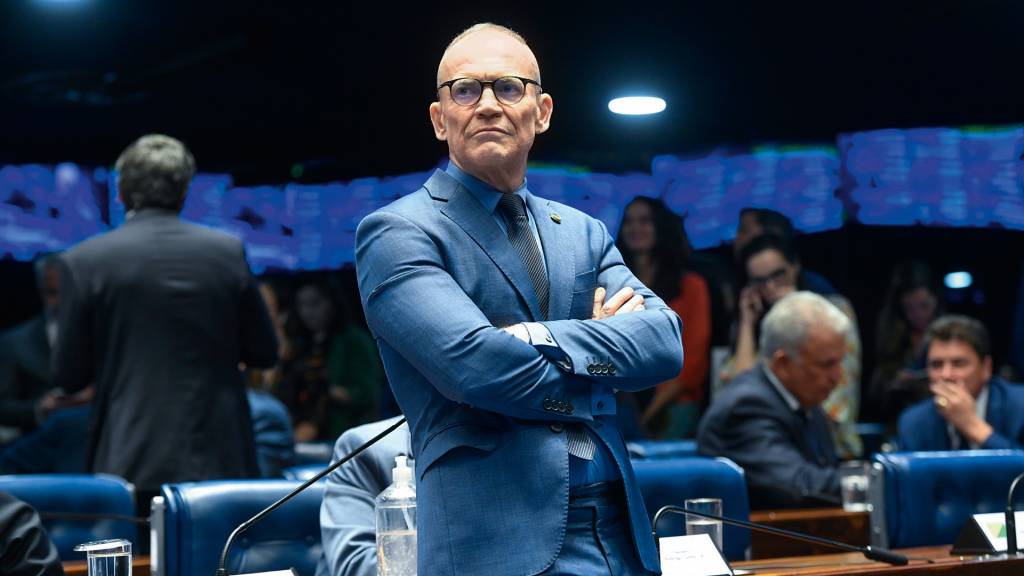 Maioria governista em CPI deve garantir presidência a senador do PT