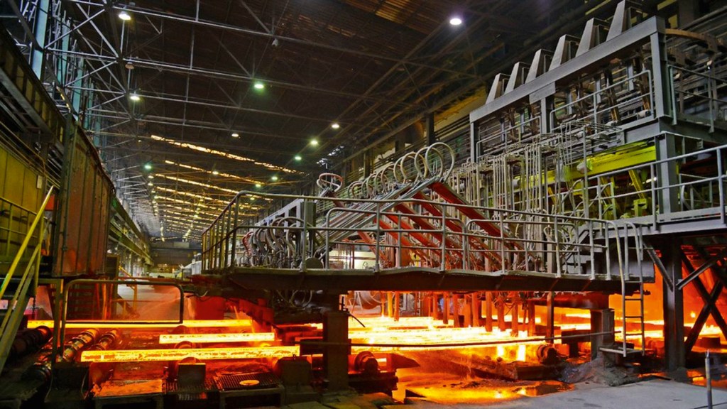 Usina da ArcelorMIttal: fábricas em sete estados produzem 15,5 milhões de toneladas de aço por ano