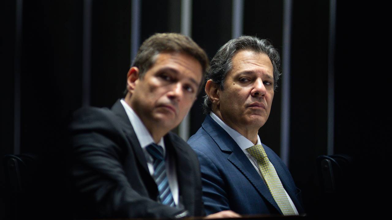 AVANÇO MODESTO - Campos Neto e Haddad: sem o controle das contas públicas, a economia não prospera