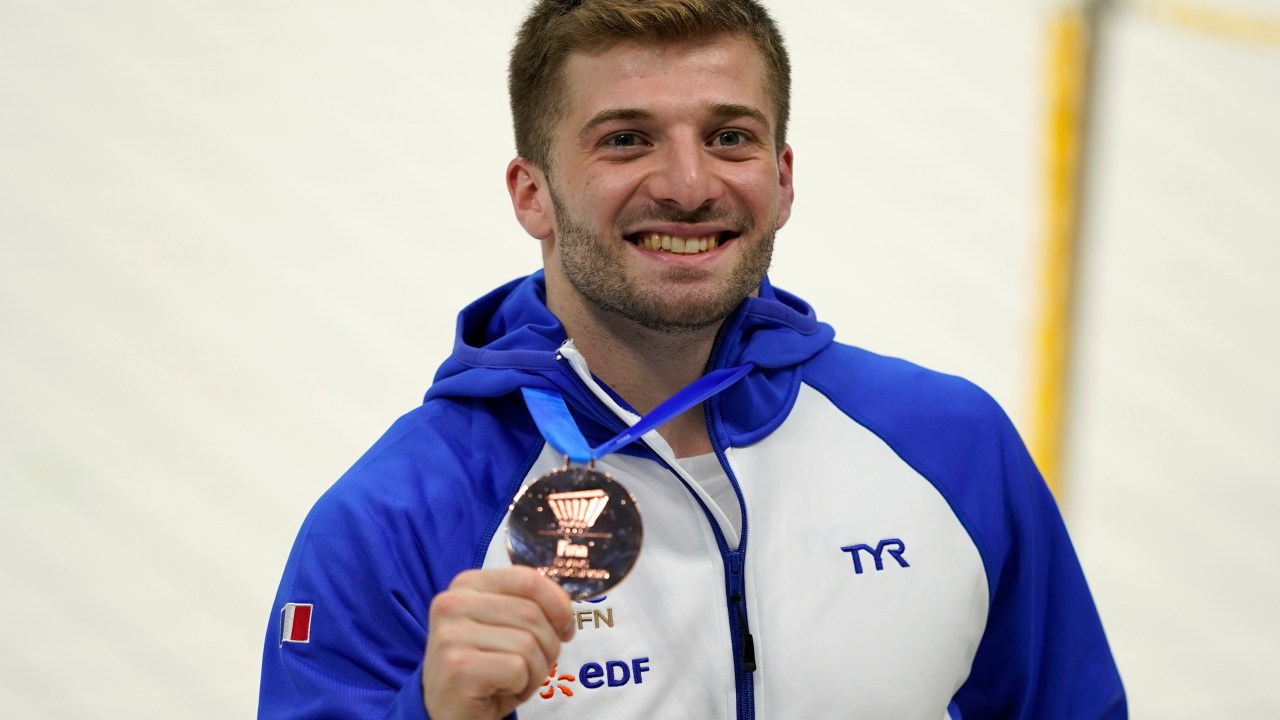 TOKYO, JAPAN - MAY 06: Alexis Jandard of France poses with his bronze medal after a victory ceremony for the Men's 3m Springboard final on day six of the FINA Diving World Cup at the Tokyo Aquatics Centre on May 06, 2021 in Tokyo, Japan. (Photo by Toru Hanai/Getty Images)