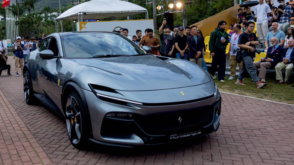Inside the Gold Coast Motor Festival ALMA ITALIANA - Ferrari Purosangue: esportividade intacta