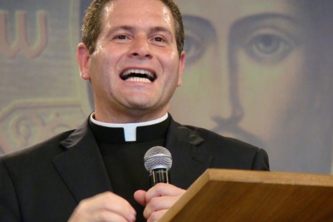Padre Alexandre Paciolli Moreira de Oliveira –