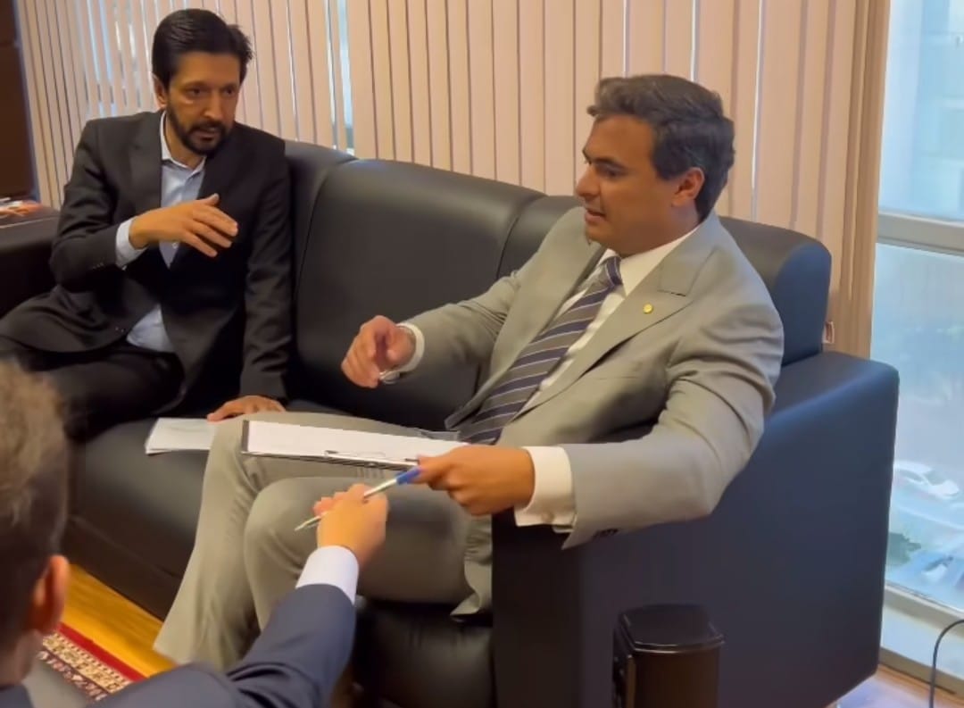 Deputados articulam urgência na municipalização do controle de energia