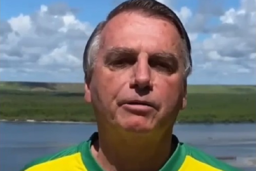 O ex-presidente Jair Bolsonaro (PL) convoca apoiadores para manifestação na praia de Copacabana, no Rio de Janeiro, em vídeo divulgado nas redes sociais