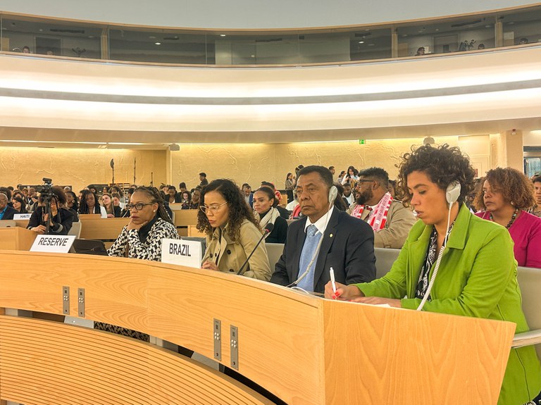 Comitiva brasileira participou do debate "Atlântico Vermelho - A Realização dos Direitos Humanos para Indivíduos Negros Através do Poder da Arte", evento paralelo ao Fórum Permanente sobre Pessoas Afrodescendentes, em Genebra, na Suíça